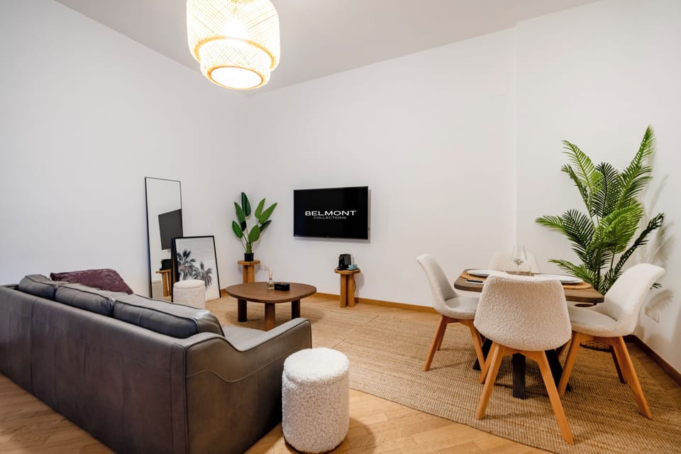 Apartment, 2 Bedrooms, Patio | Living room | Flat-screen TV