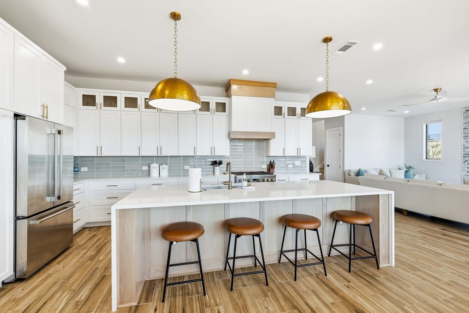 Fully Stocked Kitchen