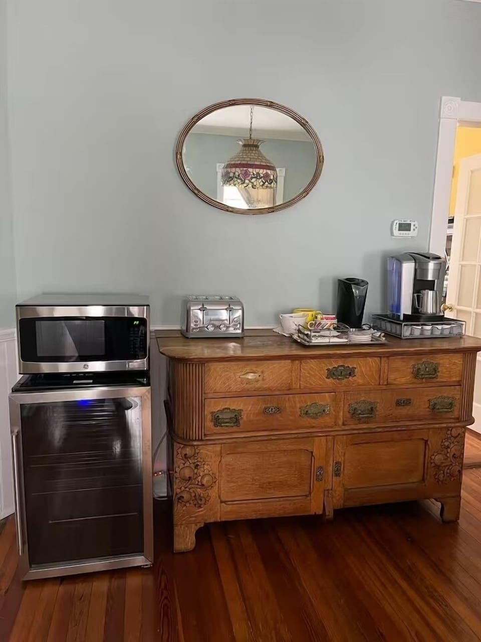 Free daily continental breakfast