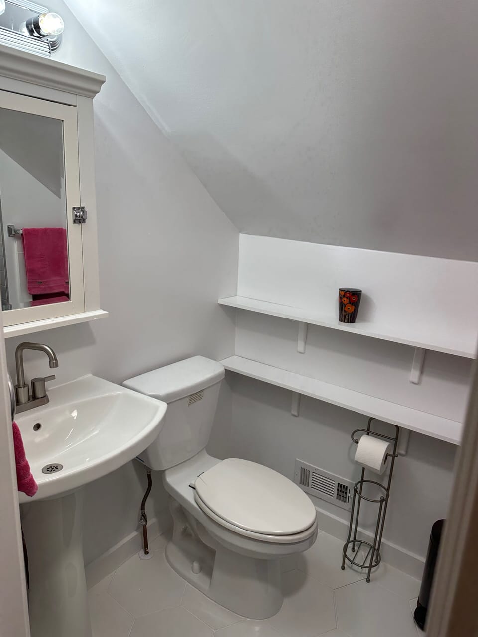 Loft | Bathroom | Free toiletries, hair dryer, soap, shampoo