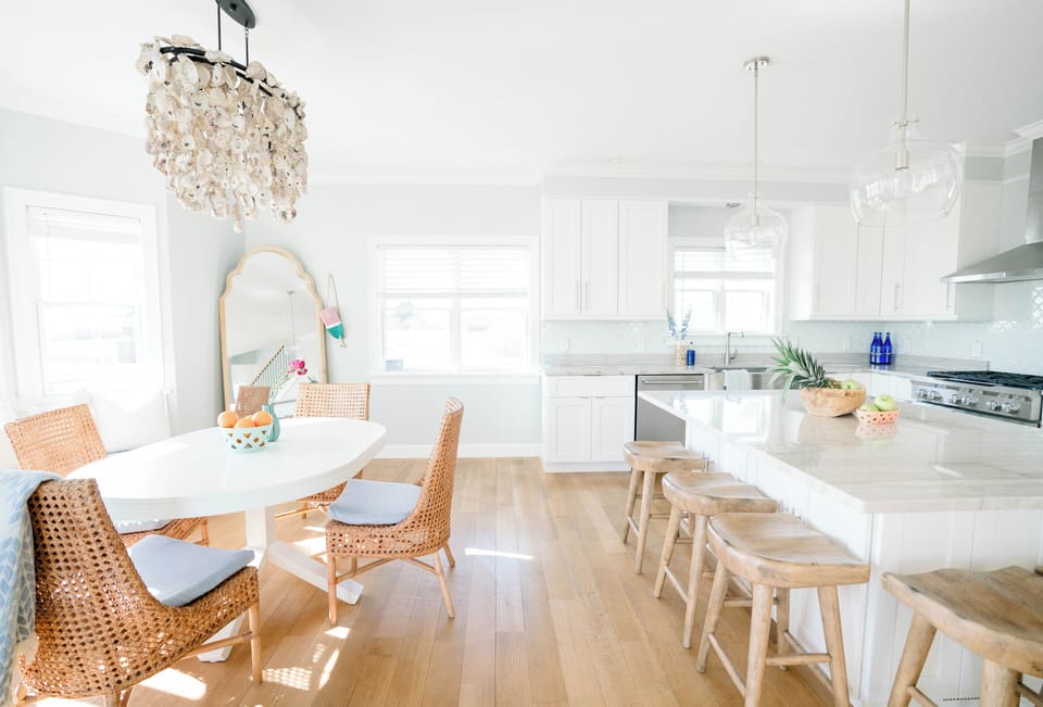 Breakfast nook - 4 chairs