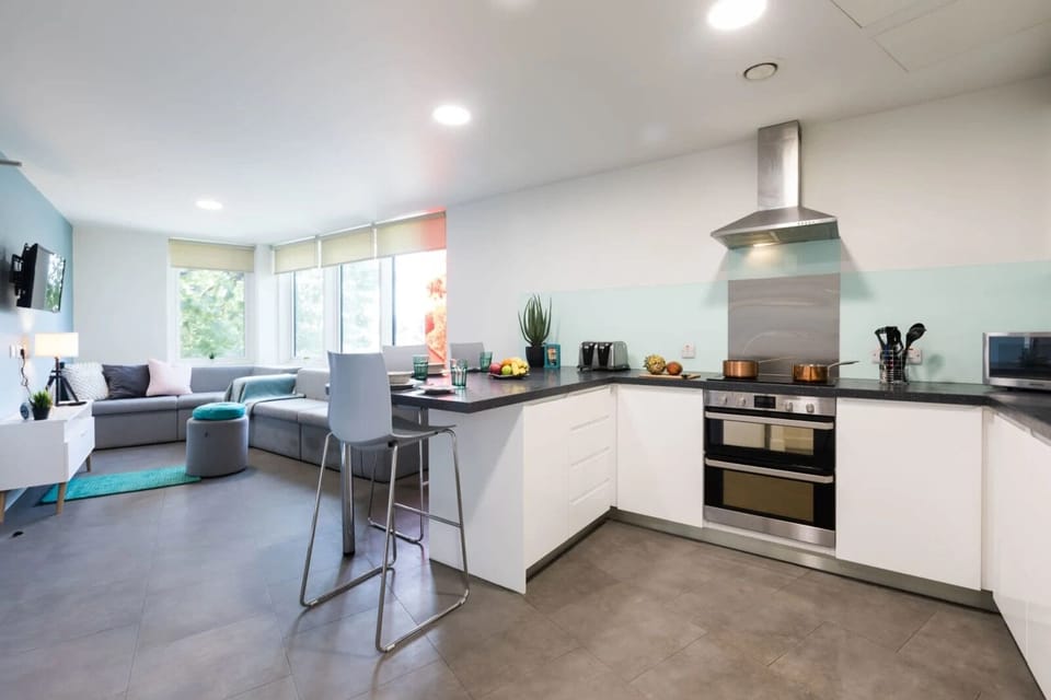 Single Room, Non Smoking | Shared kitchen