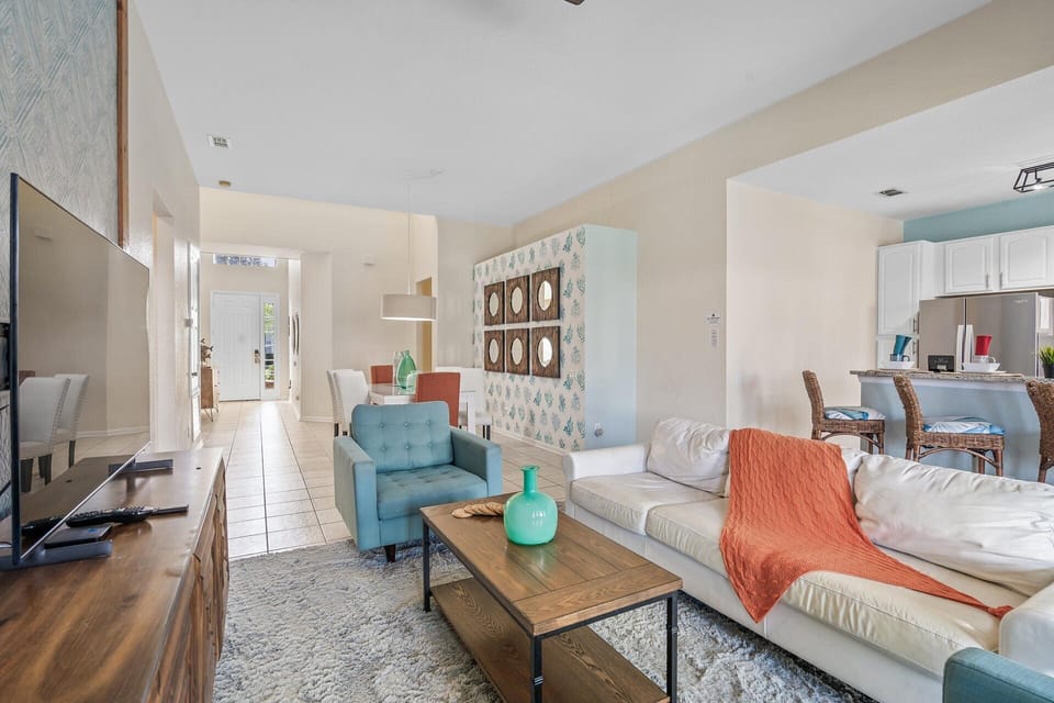 Living / Dining / Entry
