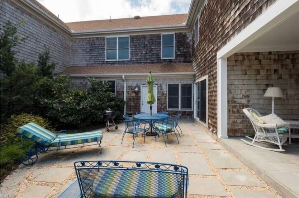 Backyard/patio and covered patio