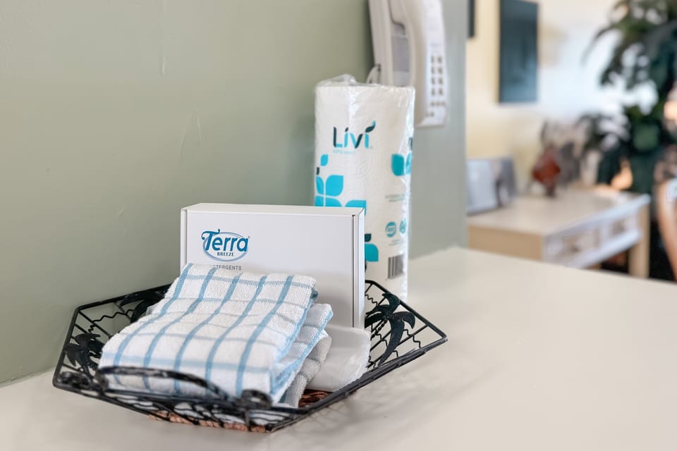 Kitchen amenities
