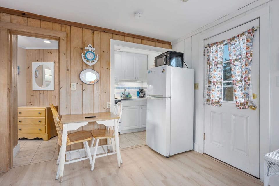 Dining area for 2