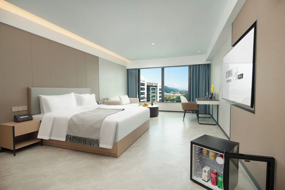 Basic Double Room | Desk, laptop workspace, free WiFi