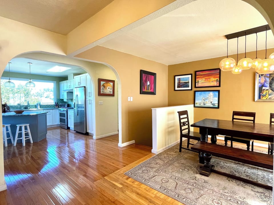 Kitchen & Dining Room