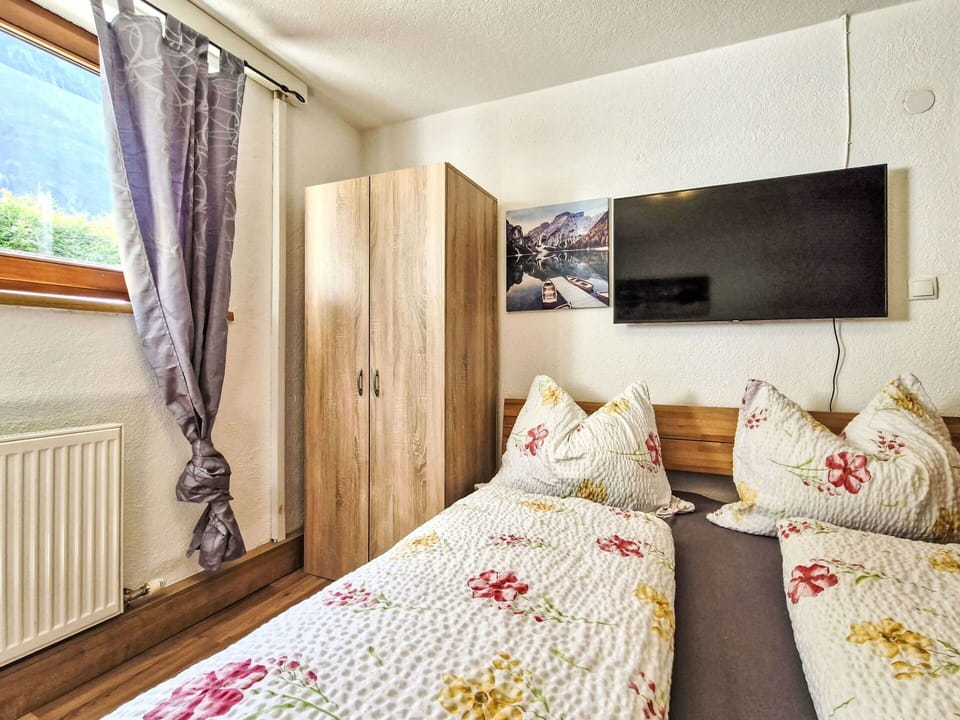 Wood, Furniture, Home, House, Bedroom, Bed, Apartment, Bed Sheet, Bedding, Bed Frame