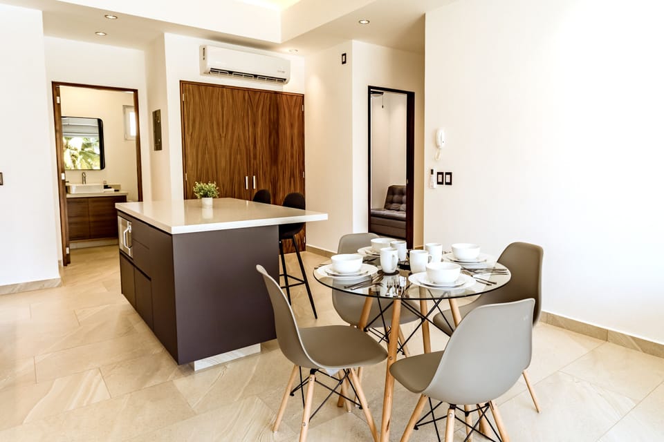Condo - Image 7