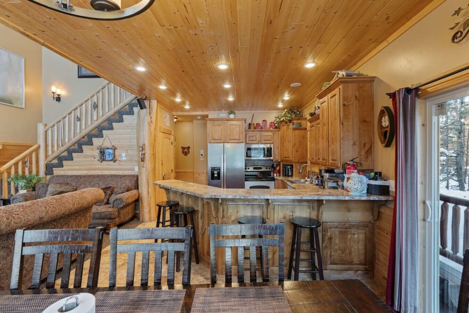 Dining / Kitchen