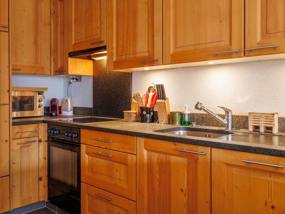 Kitchen, Kitchen Appliance, Cabinetry, Countertop, Major Appliance, Wood, Flooring, Kitchen Sink, Interior Design, Cupboard