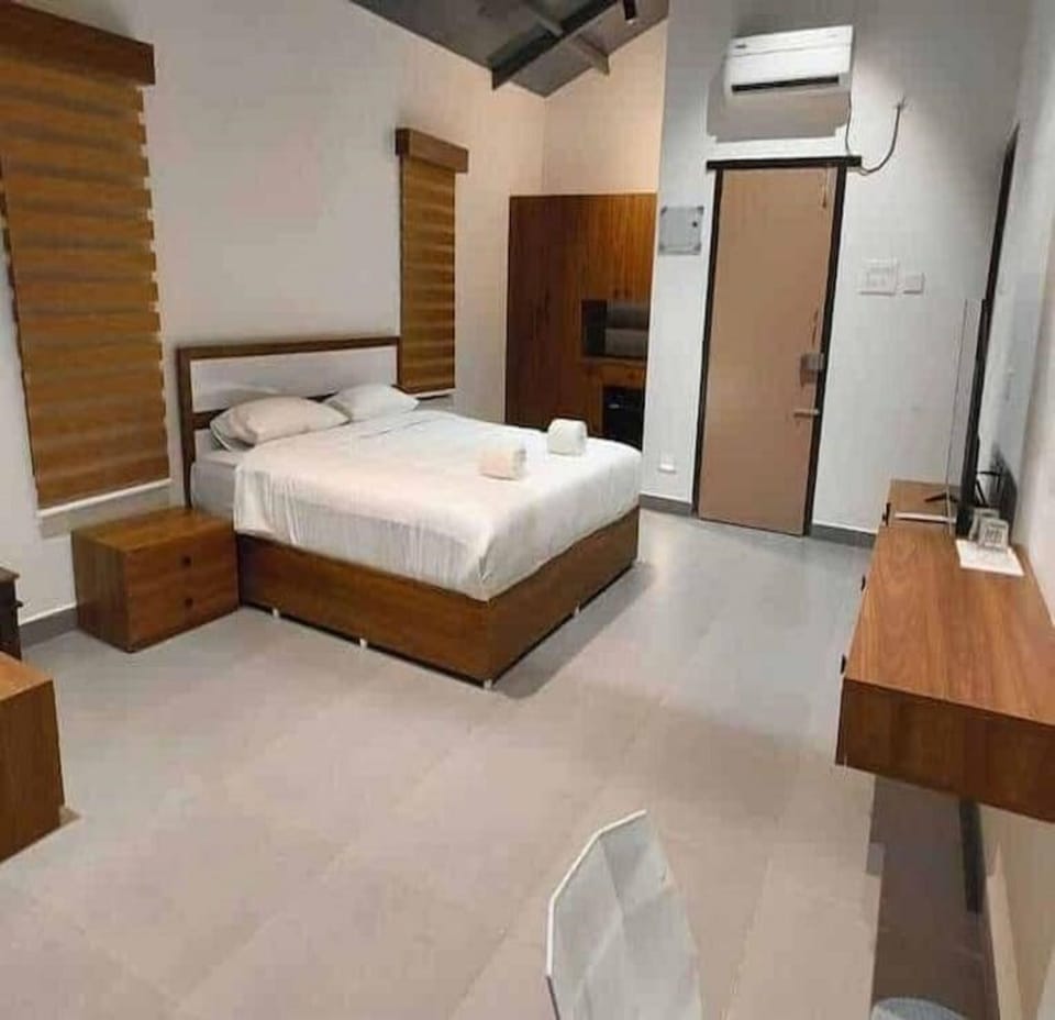 Deluxe Room, Garden View | 1 bedroom, Egyptian cotton sheets, premium bedding, WiFi (free)