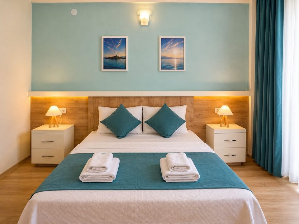 Comfort Double Room, 1 Double Bed, Balcony, Garden View | Premium bedding, laptop workspace, WiFi (free), bed sheets