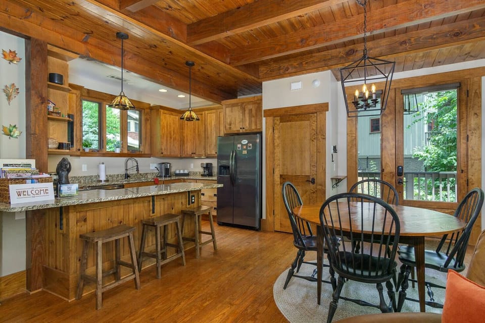 Main Level - Kitchen & Dining