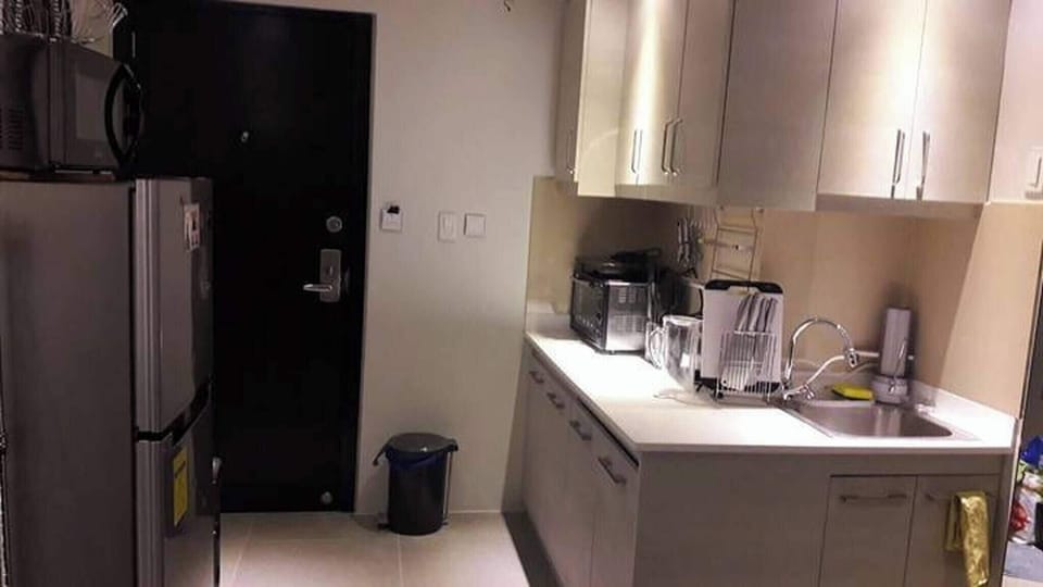 Condo, 1 Bedroom, Accessible, Balcony | Interior