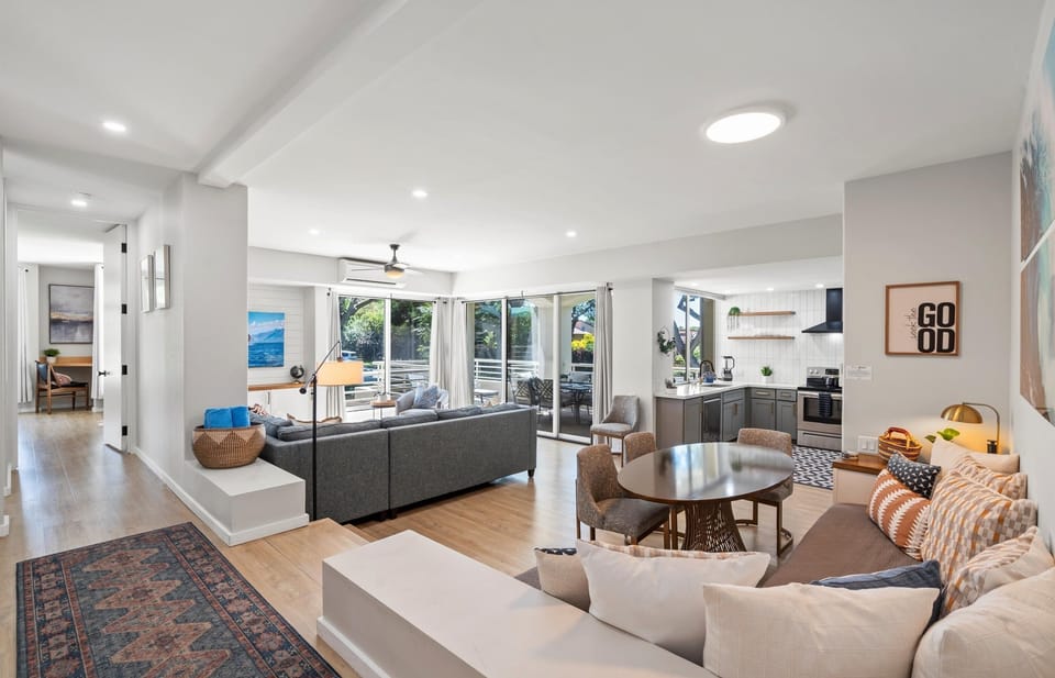 Condo, 2 Bedrooms | Living area | Smart TV