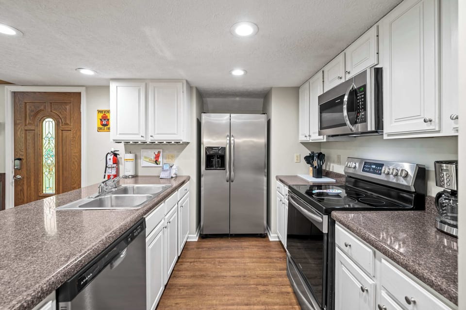 Prepare your favorite meals in the full kitchen 