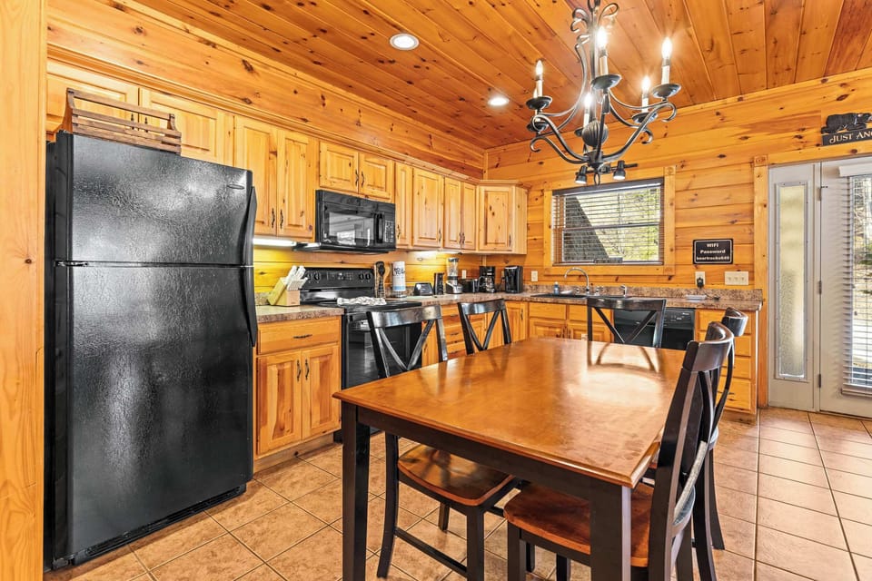 Prepare your favorite meals in the full kitchen 