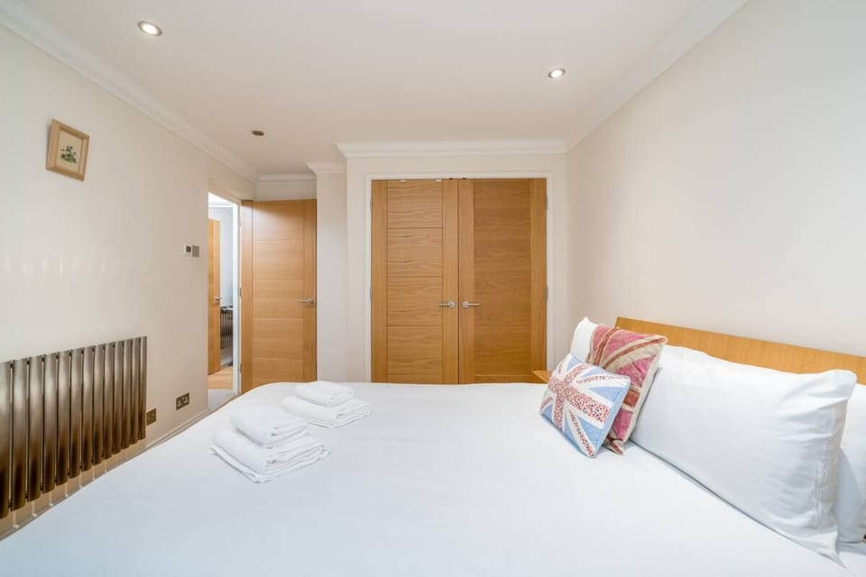 Great flat near St Pauls Cathedral Apartment in London Borough of Camden