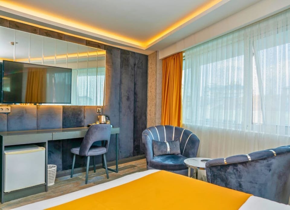 Deluxe Room | Premium bedding, in-room safe, soundproofing, free WiFi