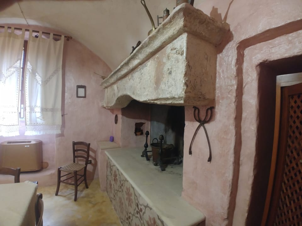 Family Apartment, Garden View | Blackout drapes, soundproofing, iron/ironing board, WiFi (free)