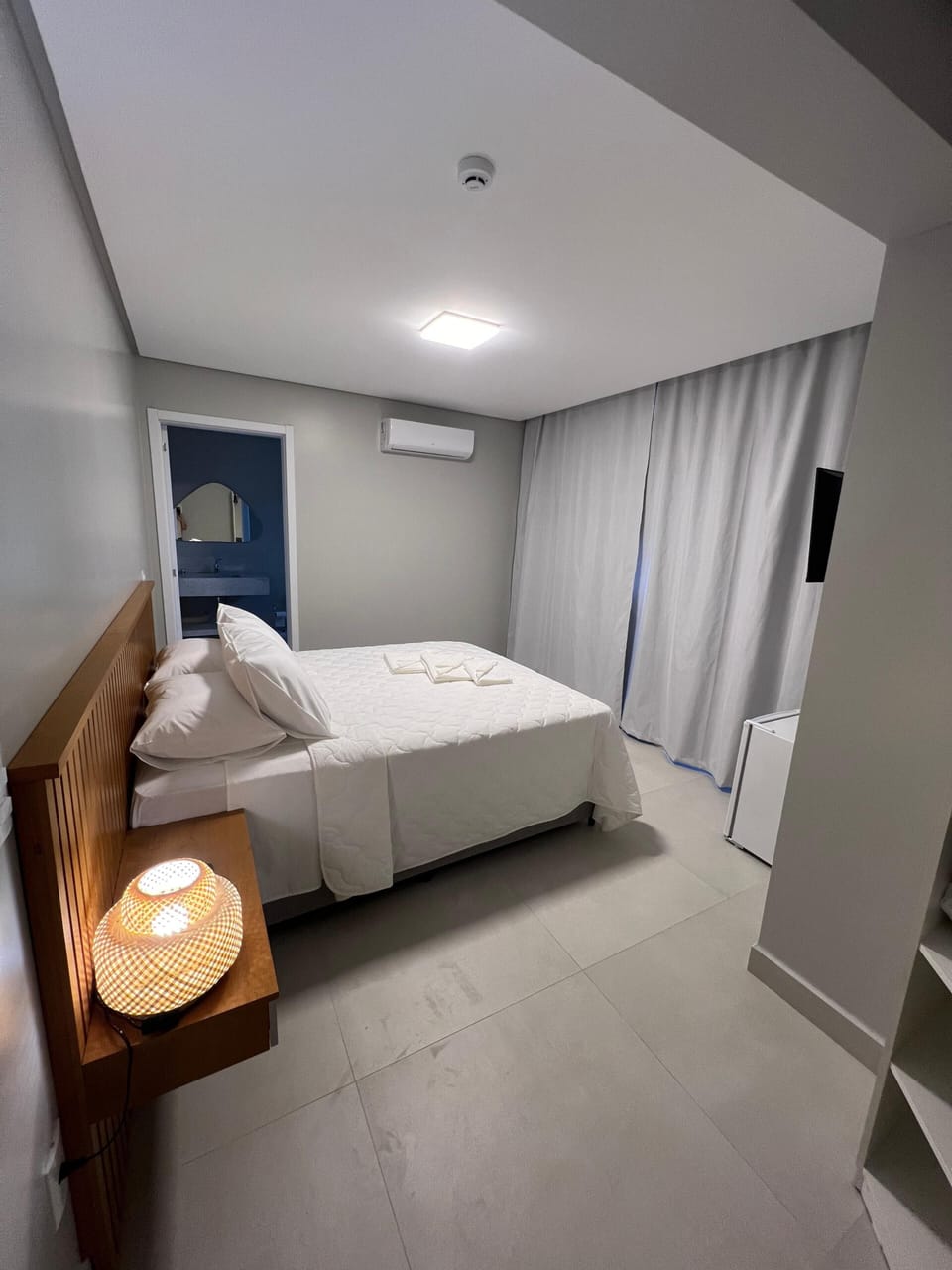 Basic Suite, Ground Floor | In-room safe, blackout drapes, free WiFi, bed sheets