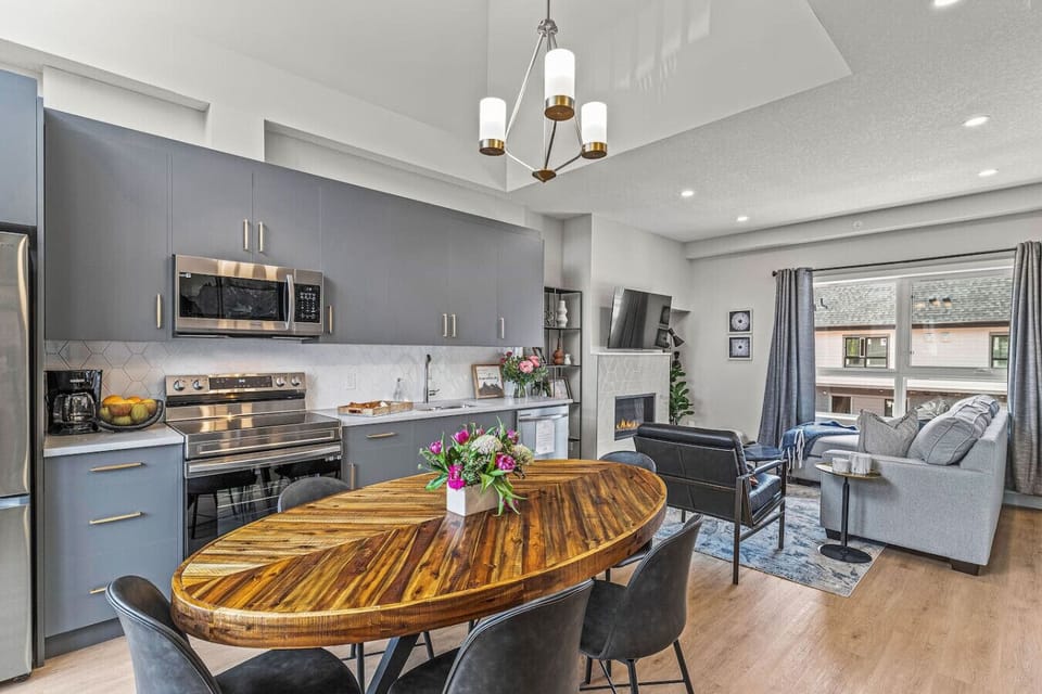 Kitchen area with all essentials to prepare your favorite meals.