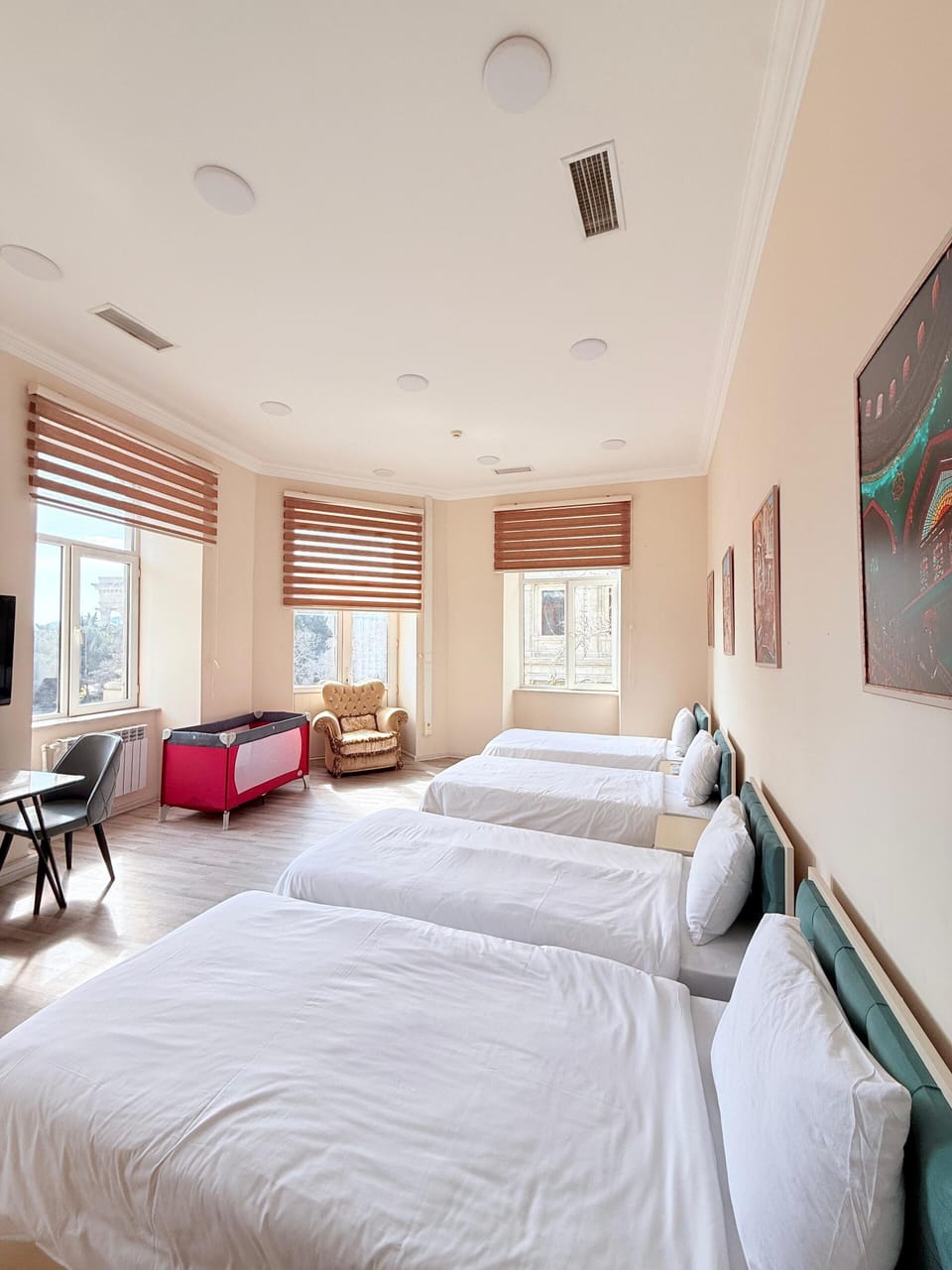 Comfort Quadruple Room | Soundproofing, iron/ironing board, free WiFi