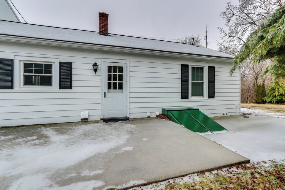 Exterior | Entry