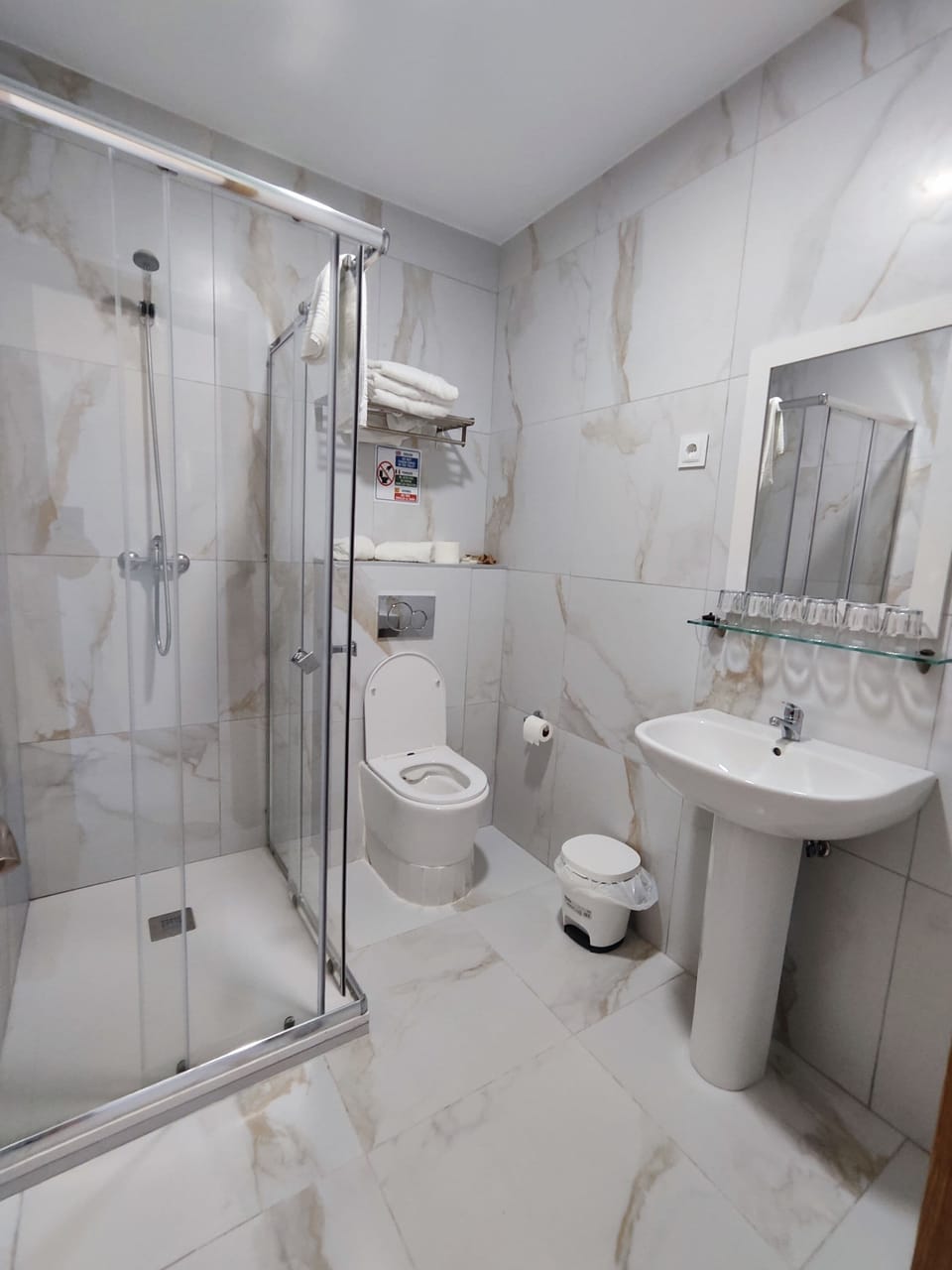 Free toiletries, bidet, towels