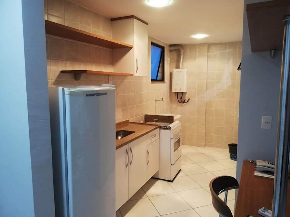 Basic Apartment, Lanai, City View | Private kitchen | Fridge, oven, cookware/dishes/utensils