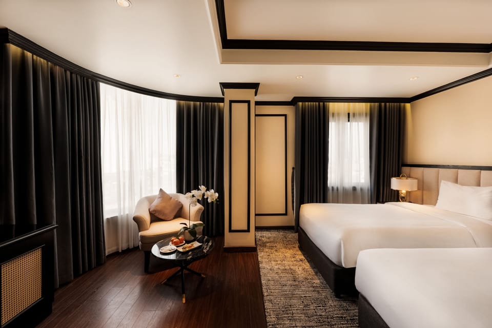 Premier Double Room, Sea View | In-room safe, desk, blackout drapes, free WiFi