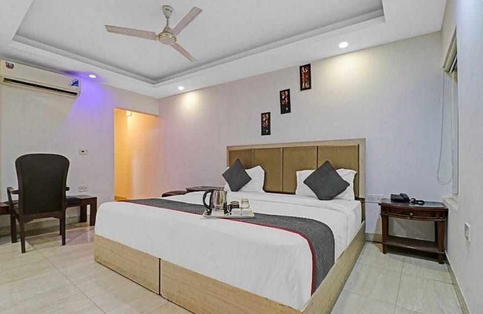 Deluxe Double Room, City View | Premium bedding, desk, laptop workspace, free WiFi