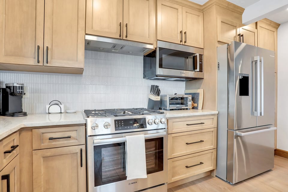 Full Gourmet Kitchen