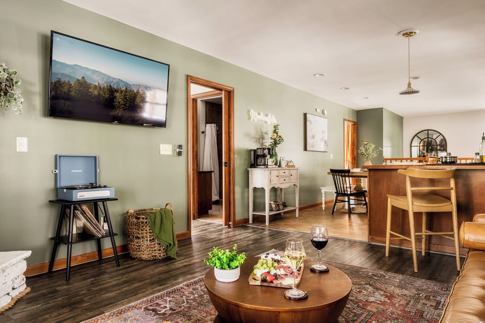 Family Cabin, Kitchen, Valley View | Living area | Flat-screen TV, fireplace, video-game console, toys