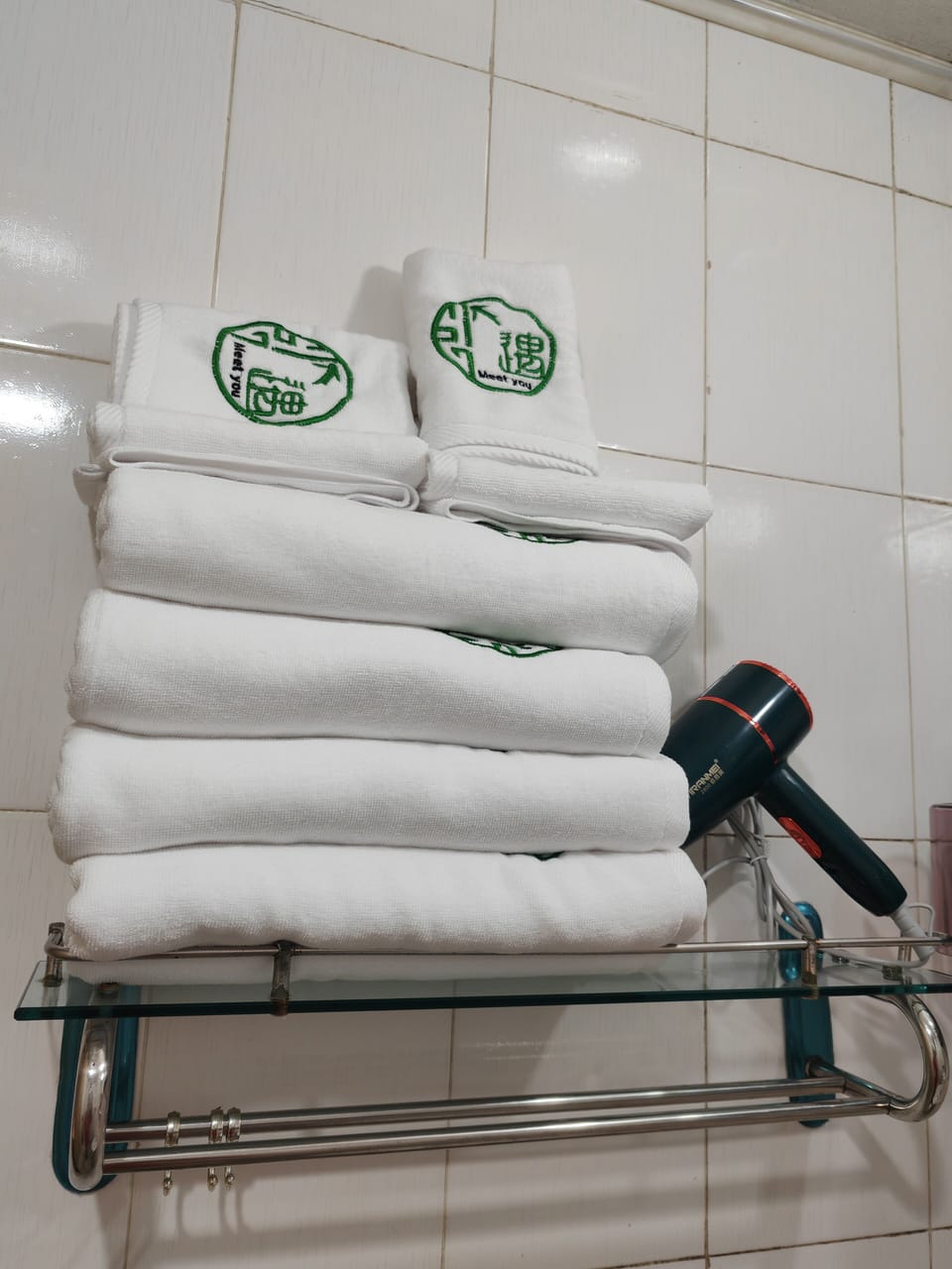 Bathroom amenities