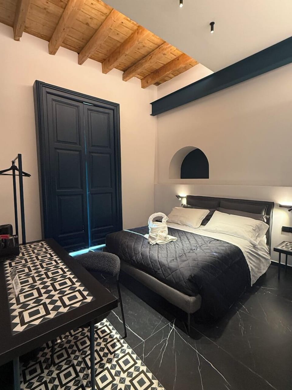 Deluxe Room, City View | In-room safe, desk, laptop workspace, soundproofing