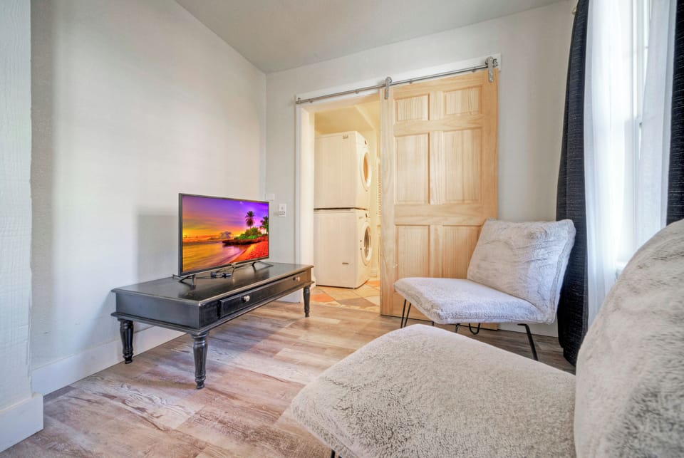 Primary bedroom (Unit A).