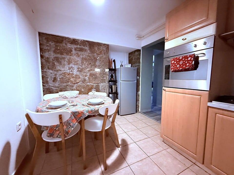 Autumn, Kitchen, Spring, Summer