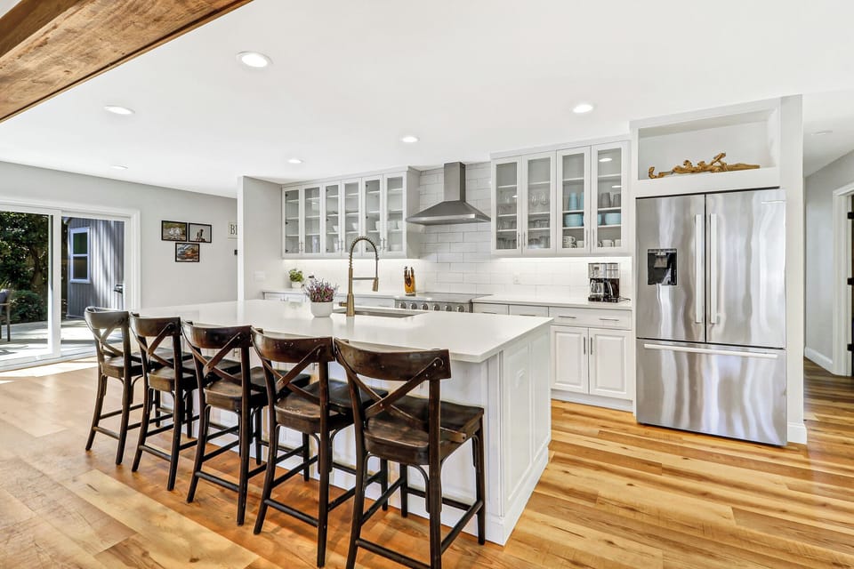 50 Stoney Creek - Kitchen