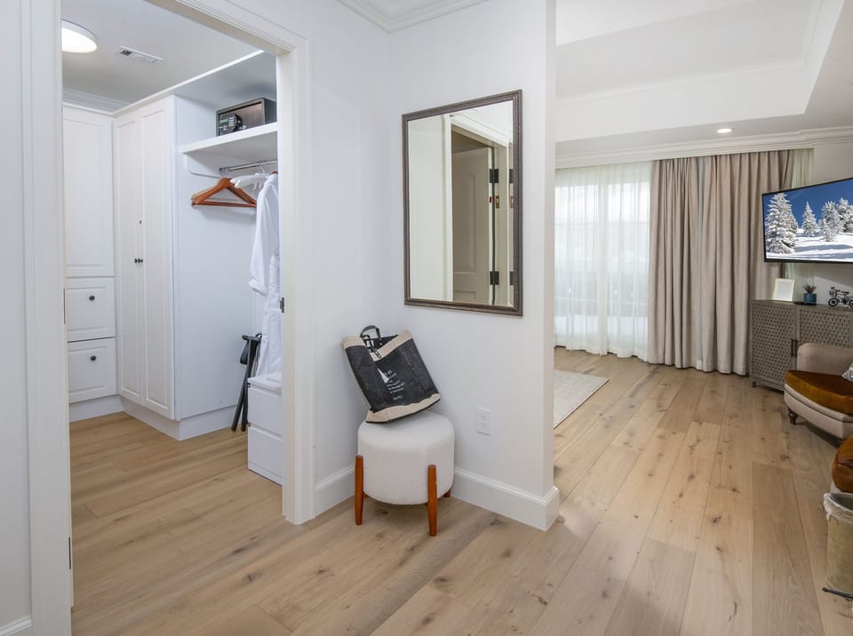 Ritz Carlton Vail #314 3 Bedroom Condo Apartment in Vail