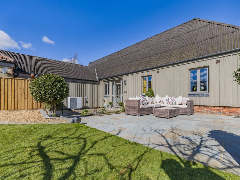 Outdoor | Orchard Barn, Thurlton
