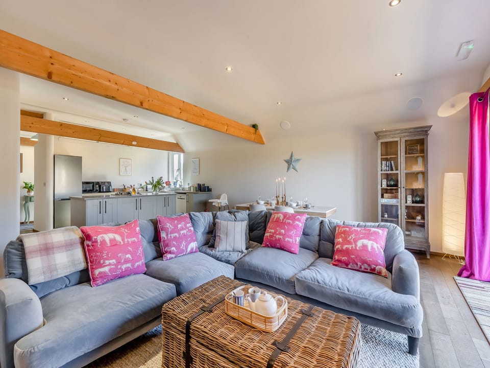 Open plan living space | Orchard Barn, Thurlton