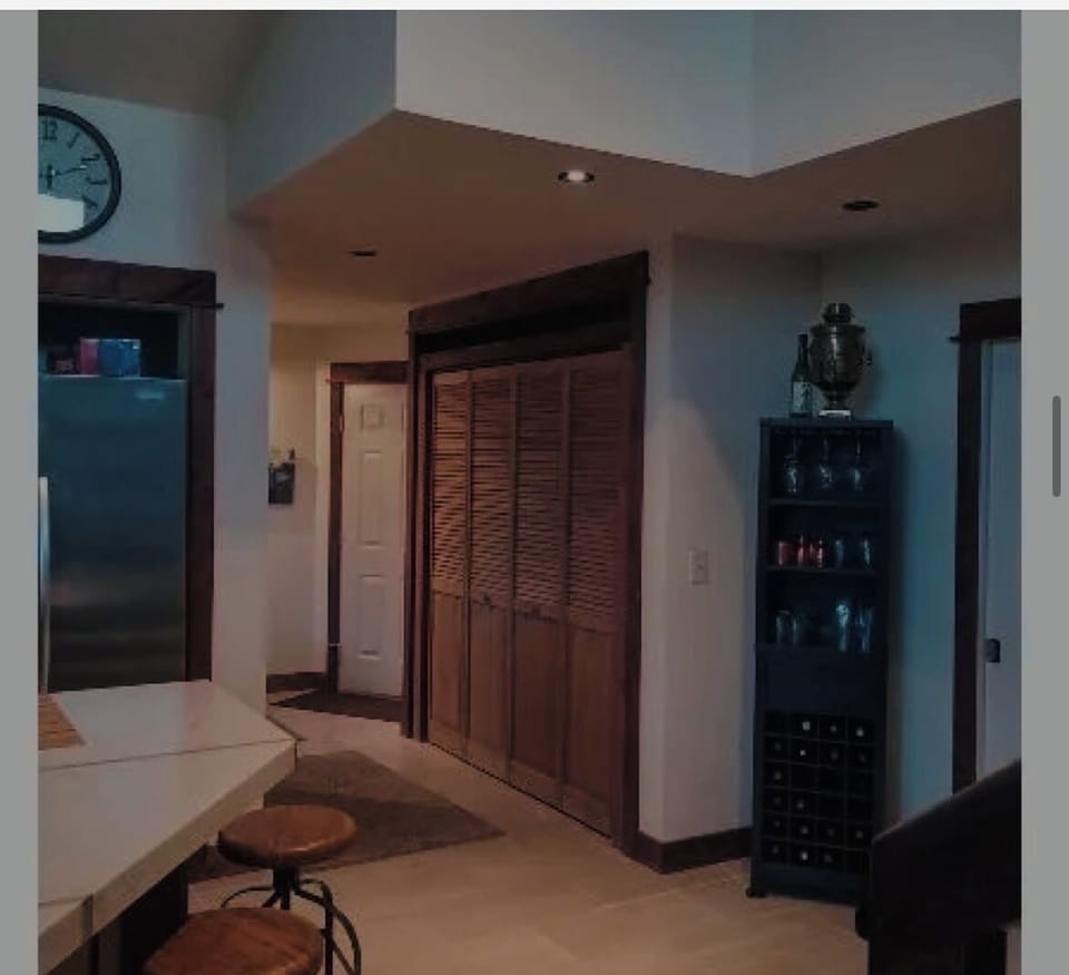 Entry to garage 
