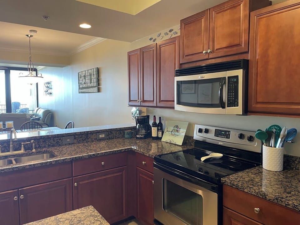 Well stocked kitchen with a fantastic Gulf view!
