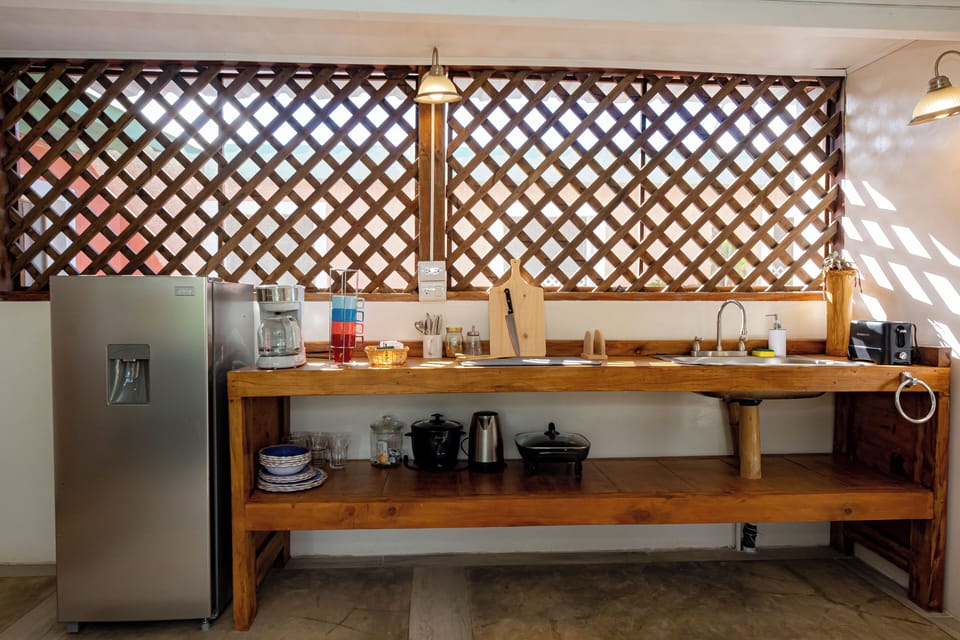 Comfort Apartment, 2 Bedrooms | Private kitchen | Toaster