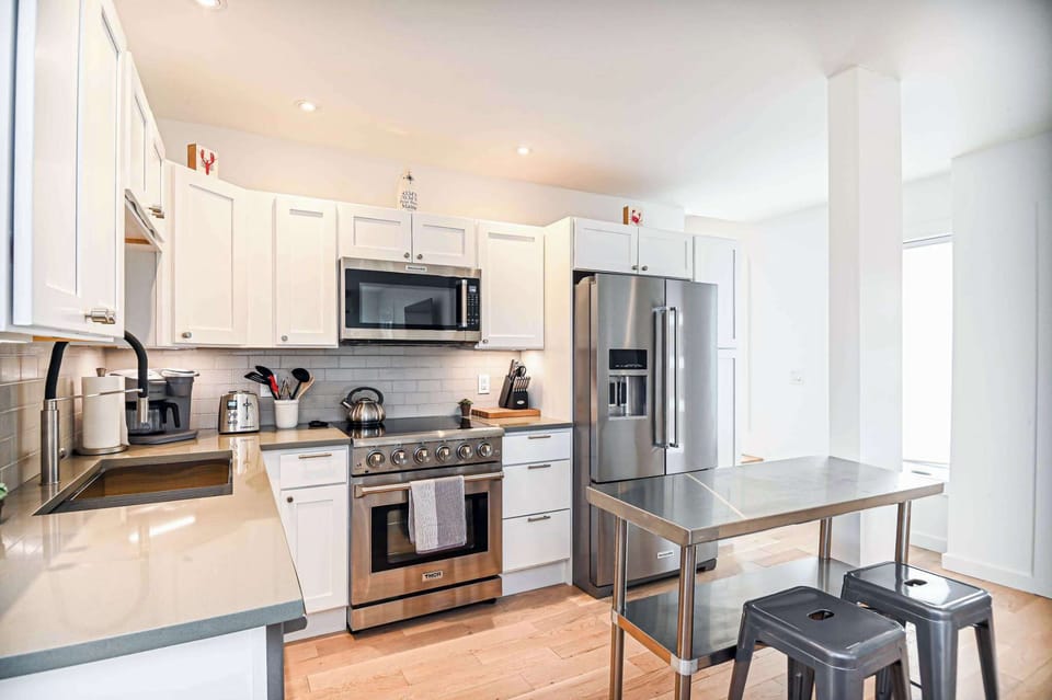 Fully equipped kitchen