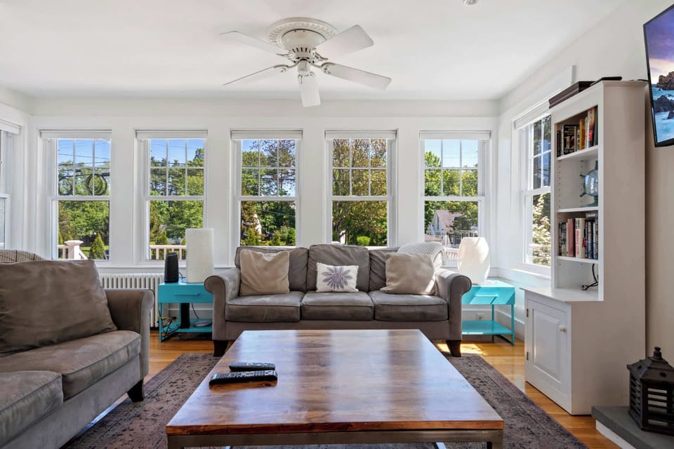 Curl up in the cozy living room & stream all your favorite entertainment