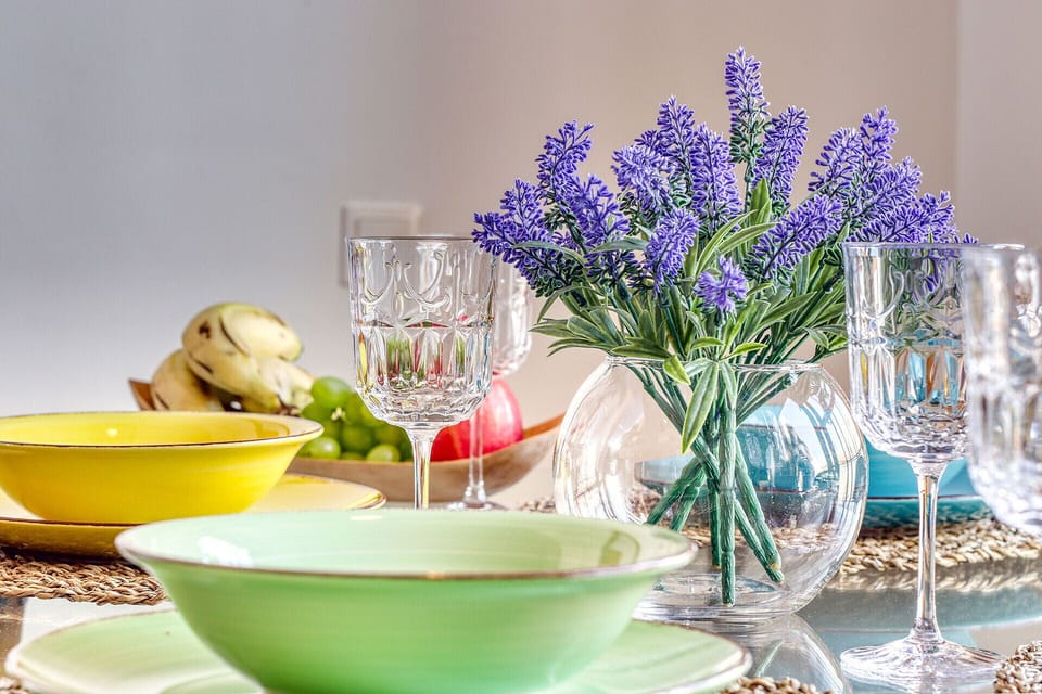 Details at dining table
